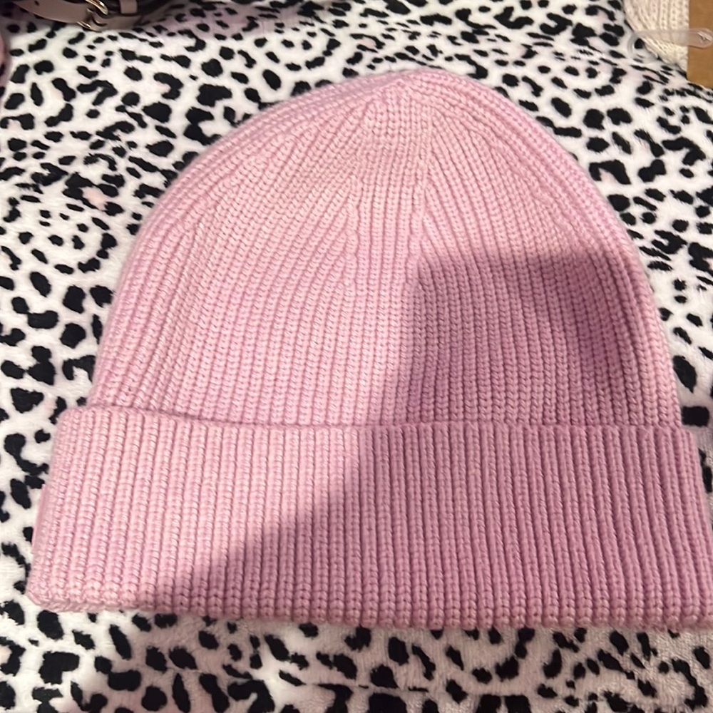 brand new unworn lulu lemon beanie